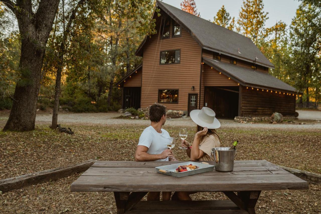 Lovers Nest By Casa Oso With Private Hiking Trails And Pond Mariposa Eksteriør billede