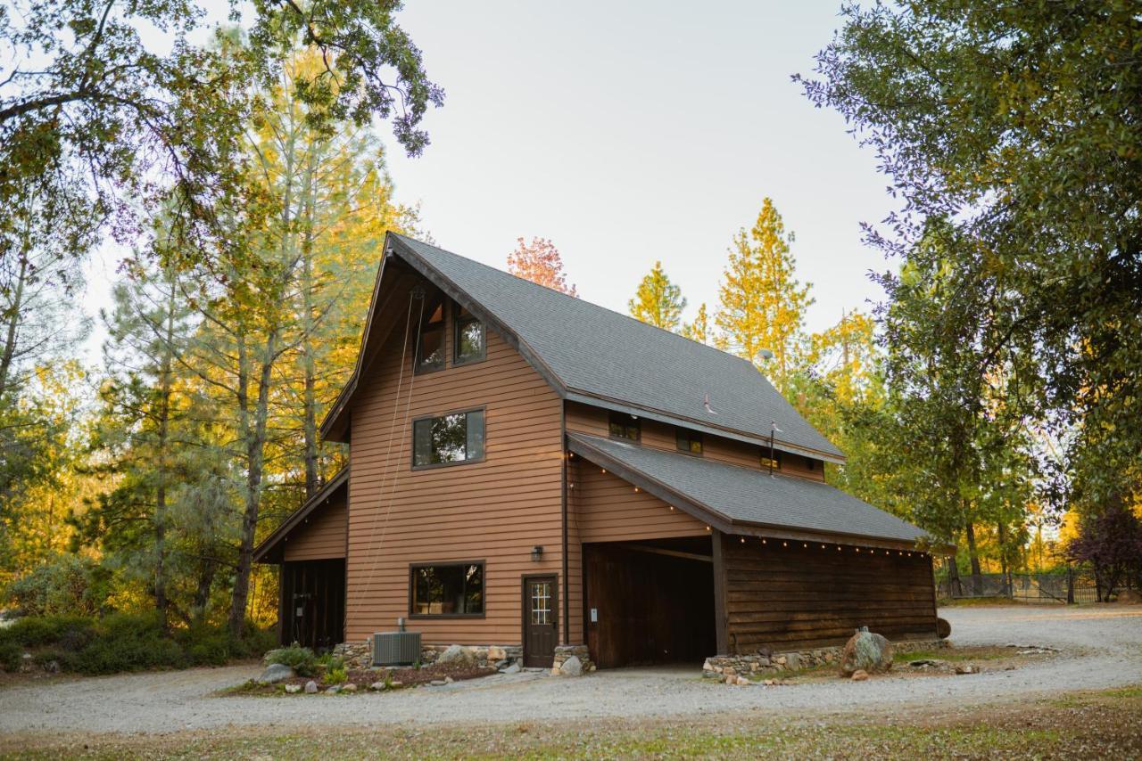 Lovers Nest By Casa Oso With Private Hiking Trails And Pond Mariposa Eksteriør billede